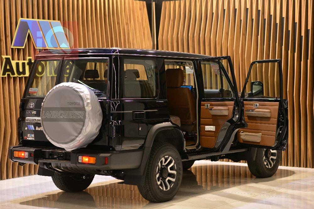 تويوتا لاند كروزر 70